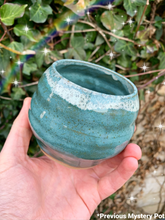 Load image into Gallery viewer, Handmade uk pottery